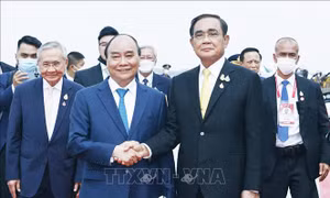 Chủ tịch nước bắt đầu thăm chính thức Thái Lan và dự Hội nghị APEC lần thứ 29
