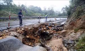 Quảng Trị: Sớm khắc phục hư hỏng, sạt lở trên đường Hồ Chí Minh nhánh Tây