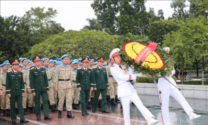 Lực lượng gìn giữ hòa bình Việt Nam báo công dâng Bác