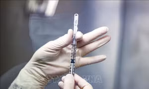 Đề xuất ưu tiên tiêm vaccine COVID-19 đợt 1 cho nhân viên hàng không