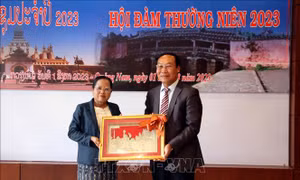 Thắt chặt tình đoàn kết, hữu nghị giữa tỉnh Quảng Nam và Sê Kông, Lào