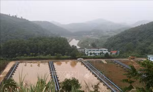 Liên tục xét nghiệm mẫu của Nhà máy nước Sông Đà để đảm bảo an toàn cho người dân