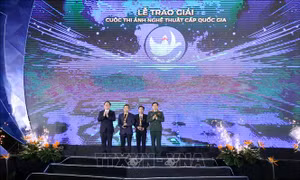 Nhiều đổi mới từ Cuộc thi và Triển lãm ảnh nghệ thuật cấp quốc gia 'Tổ quốc bên bờ sóng'