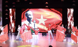 Chương trình nghệ thuật đặc biệt kỷ niệm 60 năm thành lập Ủy ban Cuba đoàn kết với miền Nam Việt Nam