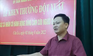 Khen thưởng các cá nhân dũng cảm cứu người đuối nước