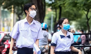 TP Hồ Chí Minh: Đưa học sinh xã đảo vào đất liền sớm để kịp dự thi tốt nghiệp THPT