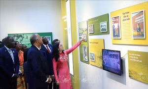 Chủ tịch Quốc hội Cộng hòa Côte d'Ivoire thăm Học viện Nông nghiệp Việt Nam