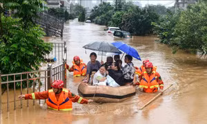Hồ nước ngọt lớn nhất sắp tràn bờ, Trung Quốc phát cảnh báo mức cao nhất