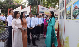 Giáo dục truyền thống và tôn vinh văn hóa các dân tộc