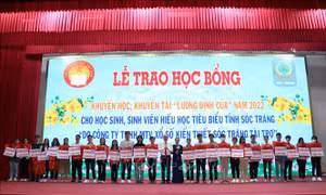 Sóc Trăng: Học bổng Lương Định Của khích lệ học sinh, sinh viên