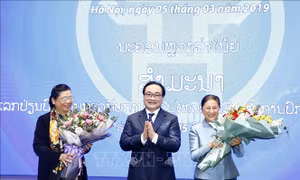 Việt Nam - Lào trao đổi kinh nghiệm hoạt động chính quyền địa phương