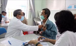 Phú Yên: Khám và cấp thuốc miễn phí cho người dân có hoàn cảnh khó khăn