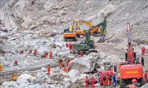 Lũ quét tại Nepal và Trung Quốc: Tiếp tục tìm kiếm và cứu hộ