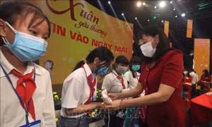 'Xuân yêu thương' đến với trẻ em có hoàn cảnh khó khăn