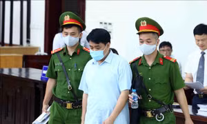 Ông Nguyễn Đức Chung tiếp tục hầu tòa trong phiên phúc thẩm vụ Nhật Cường