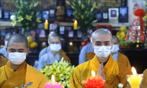 Chùa Phúc Khánh tổ chức Lễ cầu an trực tuyến, không còn cảnh hàng nghìn người chen chúc như mọi năm