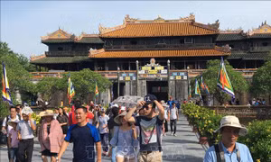 Liên kết phát triển du lịch miền Trung: Bài 2 - Thừa Thiên - Huế khai thác thế mạnh về đô thị di sản, văn hóa