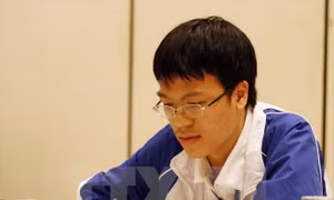Kỳ thủ Lê Quang Liêm tạo 'địa chấn' khi hạ vua cờ thế giới M. Carlsen