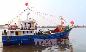 Khắc phục 'thẻ vàng' IUU: Quảng Trị lắp đặt thiết bị giám sát, quản lý tàu cá