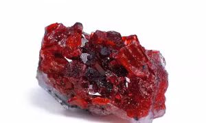 Lần đầu trưng bày viên hồng ngọc 8.400 carat