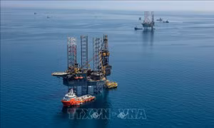 Hội nghị thượng đỉnh G7: Pháp kêu gọi đa dạng hóa nguồn cung dầu mỏ