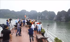 OANA 44: Cần đẩy mạnh quảng bá hình ảnh 'kỳ quan' vịnh Hạ Long