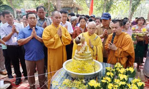 Vui Tết cổ truyền Bunpimay - Lào trên cao nguyên Đắk Lắk