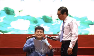 Chung tay chăm lo cho nạn nhân da cam