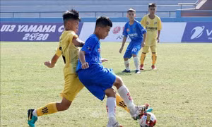 Khai mạc giải bóng đá thanh niên Việt Nam tại Lào lần thứ 7
