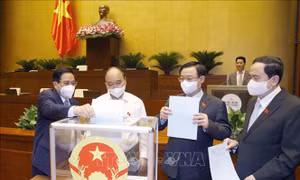 Phê chuẩn, bổ nhiệm 4 Thẩm phán Tòa án nhân dân tối cao