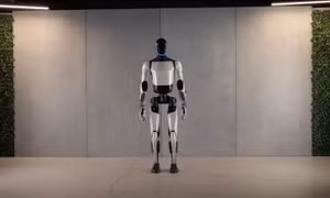 Robot hình người của Tesla sẵn sàng ra thị trường vào cuối năm sau