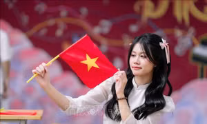 Có lộ trình học cụ thể, tự rèn luyện kỹ năng làm bài là bí quyết của các thủ khoa