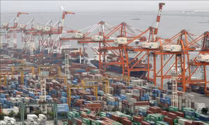 LHQ cảnh báo tăng trưởng toàn cầu năm 2025 giảm do bất ổn tài chính và địa chính trị