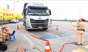 Đề xuất áp dụng cân tải trọng xe tự động để ngăn xe quá tải