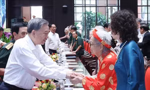 Tổng Bí thư Tô Lâm: Phát huy truyền thống cha ông, tiếp tục nỗ lực phấn đấu đạt những kỳ tích trong tương lai