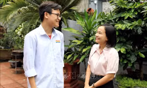 Nghị lực vượt khó của thủ khoa khối A00 cả nước