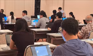 Lần đầu tổ chức thi tiếng Việt trên máy tính ở nước ngoài