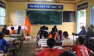 Sóc Trăng: Hỗ trợ người dạy chữ và tiếng của đồng bào dân tộc