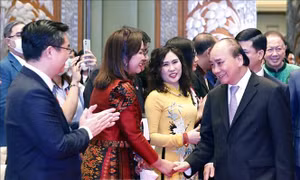 Chủ tịch nước Nguyễn Xuân Phúc gặp gỡ doanh nghiệp tiêu biểu Việt Nam - Thái Lan
