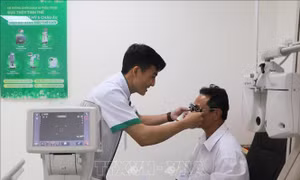 Thầy thuốc trẻ đưa y tế chất lượng cao đến gần đồng bào vùng khó khăn