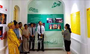 Trưng bày chuyên đề 'Tín ngưỡng thờ Mẫu ở Huế'