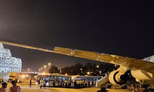 Máy bay của hãng hàng không Hàn Quốc hạ cánh khẩn cấp tại Azerbaijan