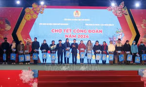 Chăm lo Tết đoàn viên công đoàn và người lao động có hoàn cảnh khó khăn