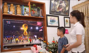 Người dân Đà Nẵng ấn tượng với đêm khai mạc World Cup 2022 hoành tráng