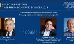 Chân dung nhà kinh tế Pháp nhận giải Nobel Kinh tế 2025