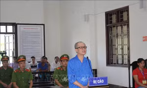 Lĩnh án 6 năm tù do chống phá Nhà nước trên internet