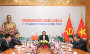 Thúc đẩy quan hệ hữu nghị, hợp tác với các chính đảng tại Uruguay