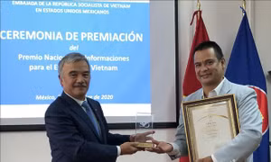 Trao Giải thưởng toàn quốc về thông tin đối ngoại cho các tác giả Mexico