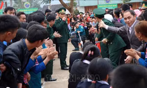 Xuân vui tươi, đoàn kết ở vùng biên Tổ quốc