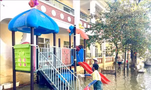 Nước rút, các trường học ở Chương Mỹ (Hà Nội) tập trung dọn vệ sinh